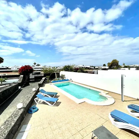 Villa Encantadora Villa Con Piscina Privada, Wifi, A/C, Bbq, Playa Blanca *