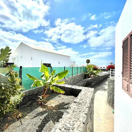 Encantadora Villa Con Piscina Privada, Wifi, A/C, Bbq, Playa Blanca