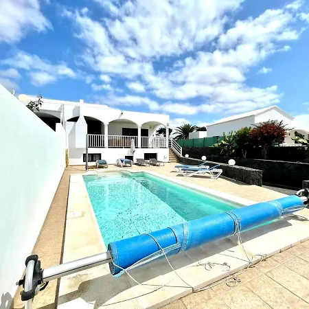 Encantadora Villa Con Piscina Privada, Wifi, A/C, Bbq, Playa Blanca Πλάγια Μπλάνκα