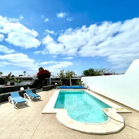 Encantadora Villa Con Piscina Privada, Wifi, A/C, Bbq, Playa Blanca Βίλα Πλάγια Μπλάνκα