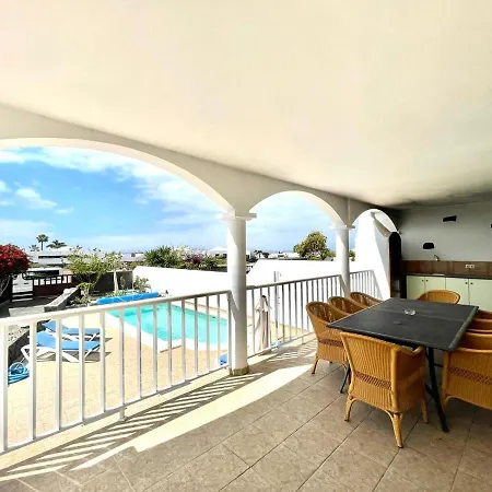 Encantadora Villa Con Piscina Privada, Wifi, A/C, Bbq, Playa Blanca Βίλα