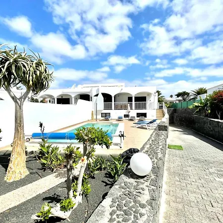 Βίλα Encantadora Villa Con Piscina Privada, Wifi, A/C, Bbq, Playa Blanca
