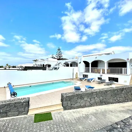 Encantadora Villa Con Piscina Privada, Wifi, A/C, Bbq, Playa Blanca Βίλα Πλάγια Μπλάνκα